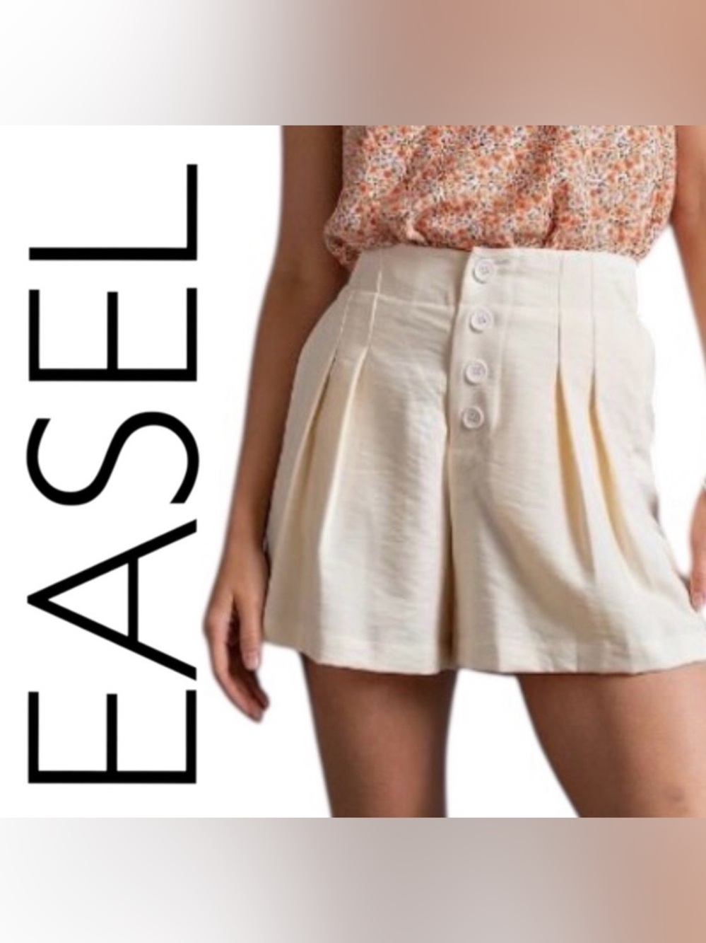 #1173 Easel White Pleated Shorts